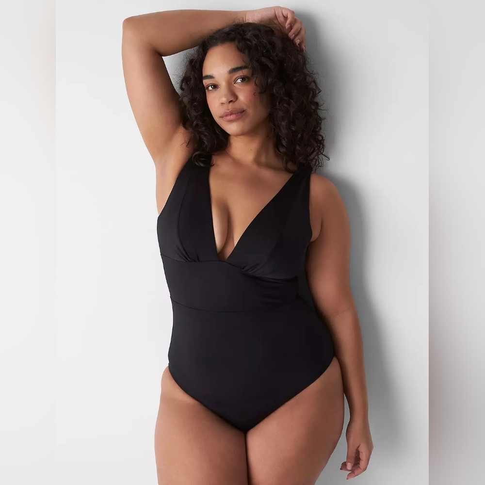 Cacique Swim One Piece Swimsuit Black Lightly Lined Plunge Neckline 22